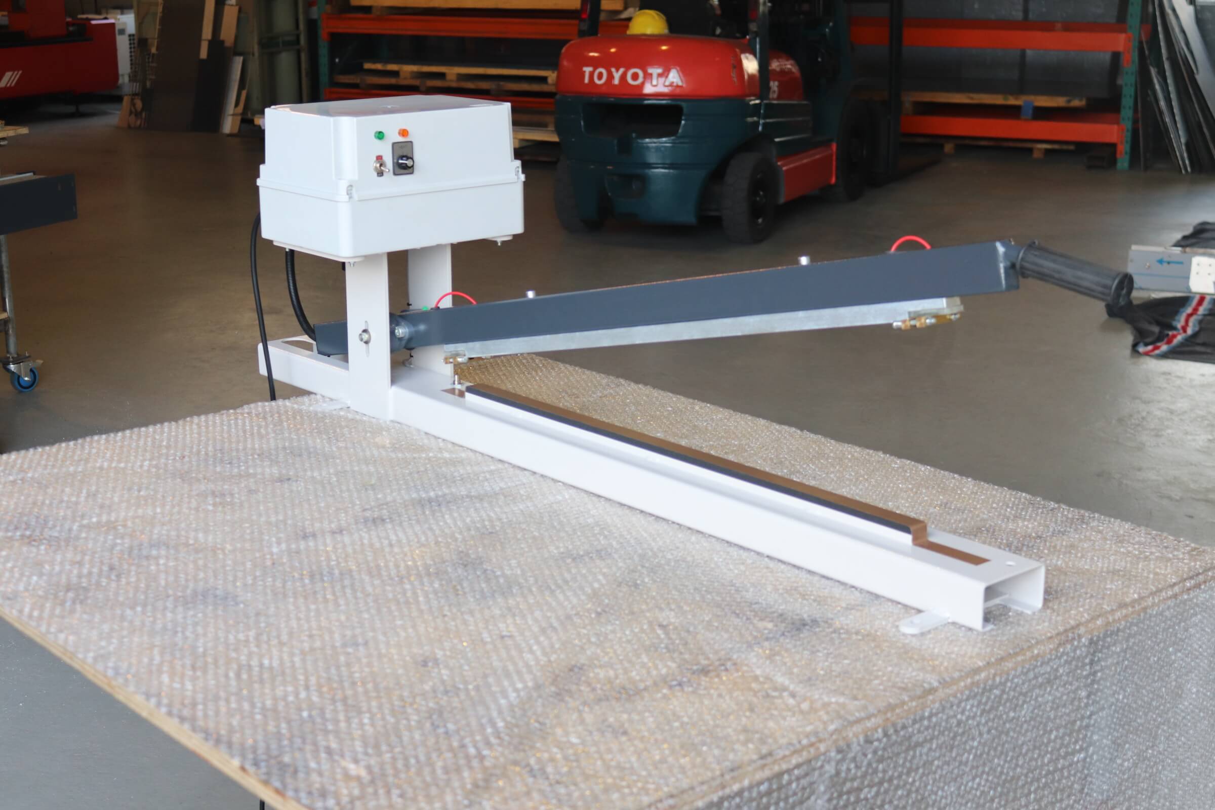 Pivot Sealer